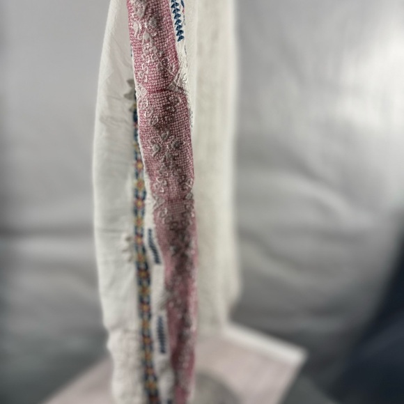 Johnny Was Beautiful White Floral Embroidered Top - Picture 6 of 6